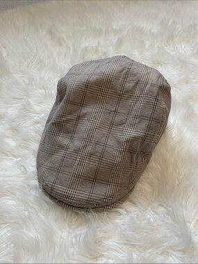 DSW Plaid Newsboy Cap in Taupe and Brown L/XL